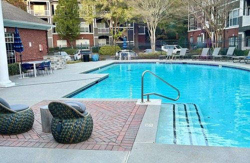 Atlanta Apartment | Chic Blue Apt w Patio + Pool, Free Parking, 10 min to ATL