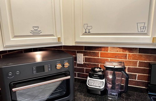 Atlanta House | Chic Digs - Sleeps 6! World Cup HQ! Minutes to Battery/Truist, Benz & Aquarium!