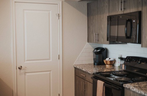 Brazos Apartment | Chic Downtown Waco Apartment