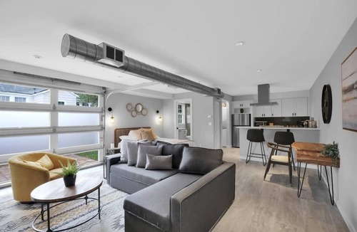 San Marco Apartment | Chic & modern studio in the heart of San Marco!