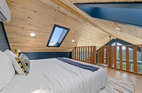 Fredericksburg House | Chin 3