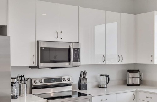 Cedars Apartment | City View 2BR I Parking I King Bed I Workspace
