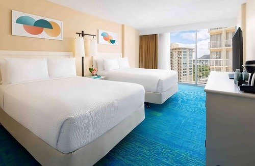 Honolulu Hotel | City View Two Doubles at The Twin Fin Hotel, 3 Units