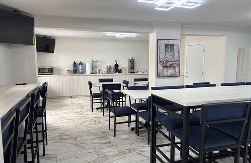 Alachua Hotel | Clarion Pointe Alachua - Gainesville Area