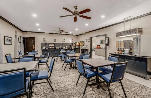 Huntsville Hotel | Clarion Pointe