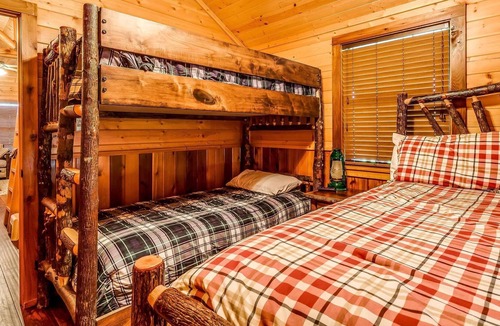 Weatherford Cabin | Clark Cabin - 4th Night Free!