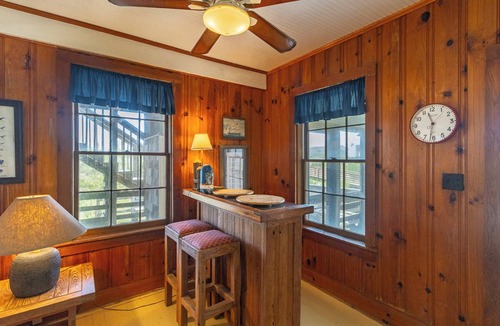 South Nags Head House | Classic oceanfront cottage with incredible crow's nest views!