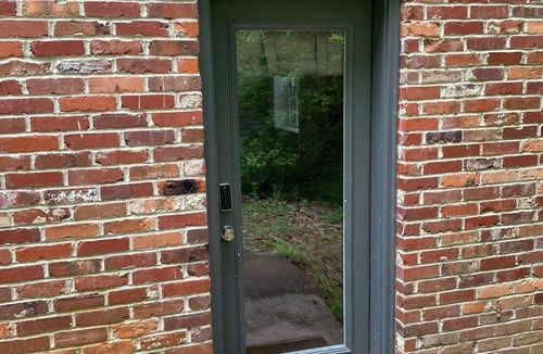 Athens Apartment | Clean and comfy 2-bedroom in Athens less than 2 miles from Sanford Stadium