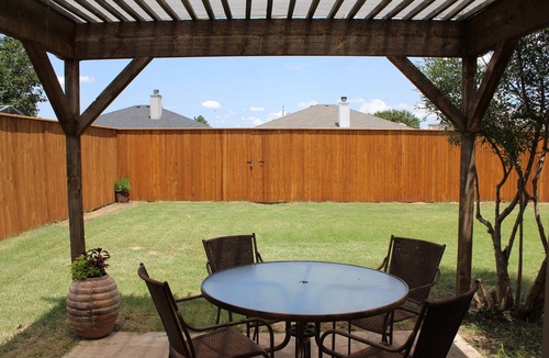 Lubbock House | Clean & Simple