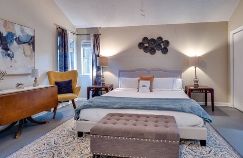 Savannah House | Close to Beach & Downtown Fun-Cozy Coastal Cottage