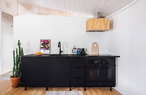 Govalle House | Close to Downtown — The Cozy Bungalow