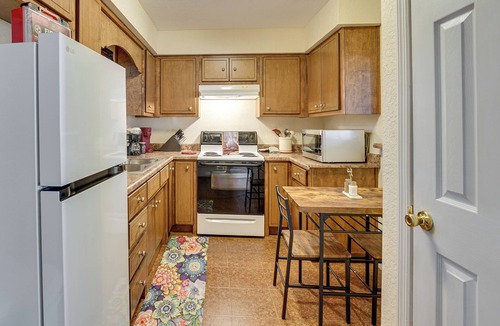 Jennings House | Close to Highway & Border: North Florida Hideaway