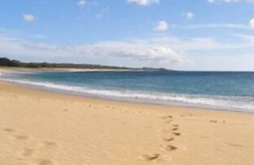 Maunaloa Cottage | Closest Oceanfront Cottage on Kepuhi Beach, Molokai DISCOUNT