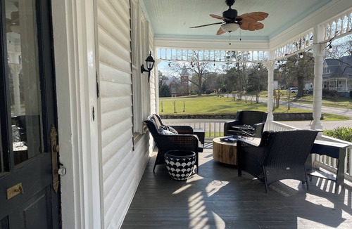 Union Point House | Closest Stay to Corry House Historic Home w Porch Perfect for Wedding Weekends