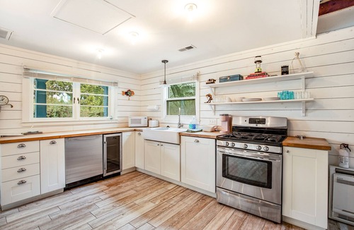 Folly Beach Cottage | Coastal dog-friendly retreat near the beach with yard access and WiFi
