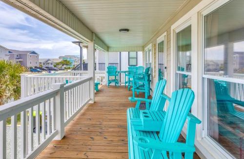 Holden Beach House | Coastal Home: Walk to Holden Beach!