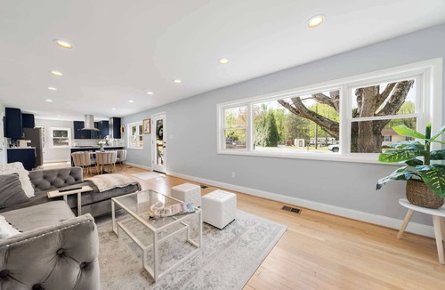 Arnold House | Coastal Modern Retreat | Large Group Getaway on 2 Acres