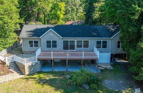 Chesapeake Ranch Estates-Drum Point House | Coastal Retreat Near Solomon’s Island, Water View & Semi-Private Beach, Sleeps 6