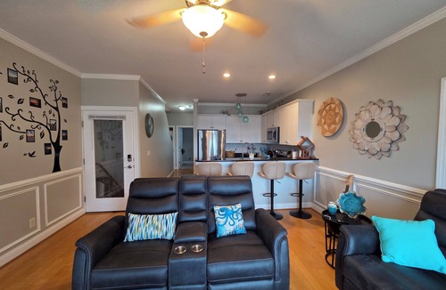 Fairfield Harbour House | Coastal Retreat w/Balcony, Bikes & Pool Access