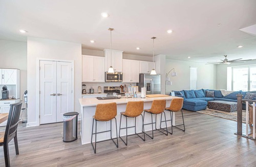 Bayside House | Coastal Townhome with 2 Pools & Gym