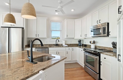 Emerald Isle House | 'Coastal Vista' - Walk to Emerald Isle Beach!