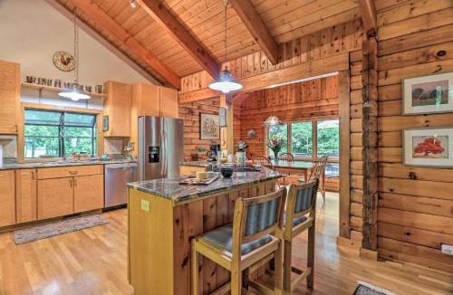 Canton House | 'Cold Mountain Reflections' Cabin w/Game Room!