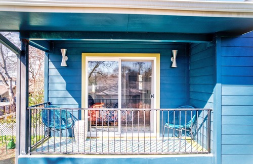 Crestview Apartment | Colorful and Cozy★King Bed ★Near UT, Domain, Downtown