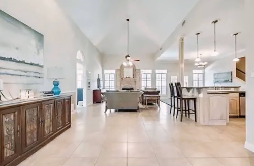 Fort Worth House | Come take a Splash