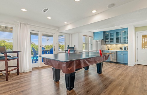Pine Island House | Comedy Central: Semi-Oceanfront, Close to Beach Access, Private Pool