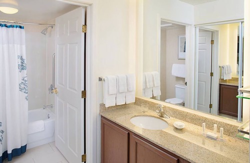 Livonia Hotel | Comfort and Convenience: 2 Studio Queen Rooms w/Kitchen + Free Breakfast