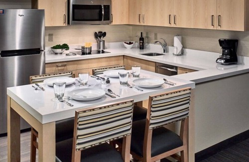 Gwinnett Place House | Comfort & Convenience 3 Family-friendly units w/ Kitchen. Enjoy Pool Access!