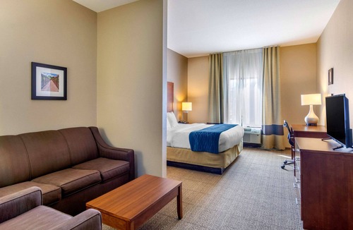 Bermuda Hotel | Comfort Inn South Chesterfield - Colonial Heights