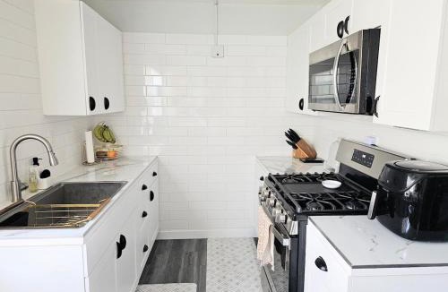 Historic Kailua Village Apartment | Comfort Location Reasonable Price 2 blocks 2 the beach