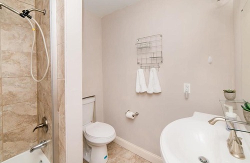 Allegheny-West Apartment | Comfort Suite - Walkable - GroupStay