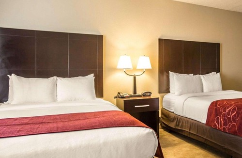 Huntersville Hotel | Comfort Suites Huntersville near Lake Norman