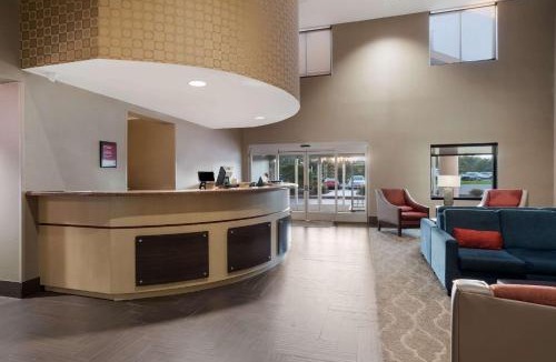 Suffolk Hotel | Comfort Suites Suffolk - Chesapeake