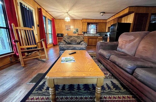 Zwolle Cabin | Comfortable 2-Bedroom Cabin with Full Kitchen, Porch & Outdoor Gathering Space
