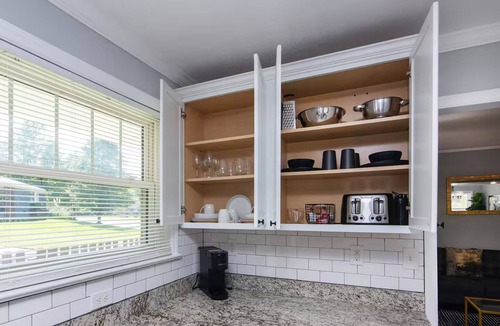 Charlotte Apartment | Comfortable 2BR for Longer Stays in The Plaza/Noda Area