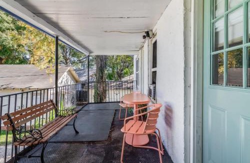 Freetown - Port Rico House | Comfortable 3BR Home Near Downtown
