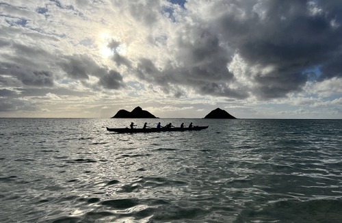 Lanikai House | Comfy 1 bedroom steps to white sand beach