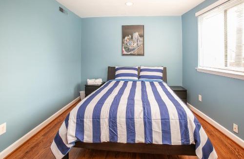 Nauck Apartment | Comfy and Cozy-Min to National Mall Great Location