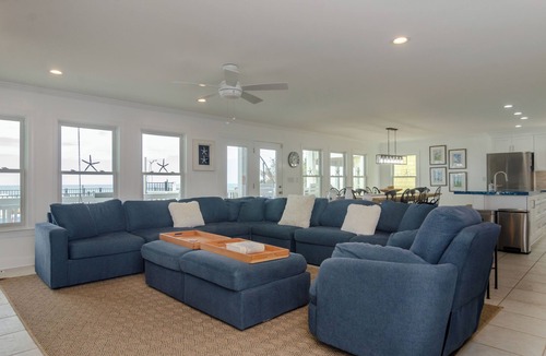 Carolina Beach House | Conched Out : Beautiful Oceanfront Single Family Home with a Private Pool!