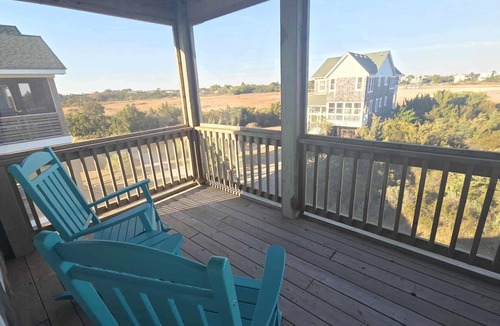 Ocracoke House | Conched Out: Close to Ocracoke's beaches, screened porch, deck views