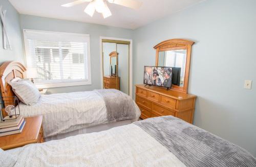 Banner Elk House | Condo at Pinnacle Inn Resort
