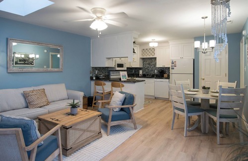 Sea Scape Condo | Condo in the heart of the Outer Banks with a Pool and Close to the Beach