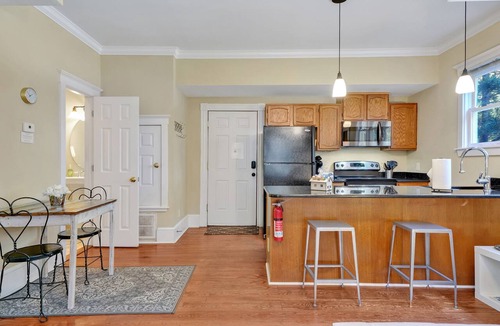 Wilmington Historic District Condo | Condo Riviere Stay Downtown! Walk everywhere!
