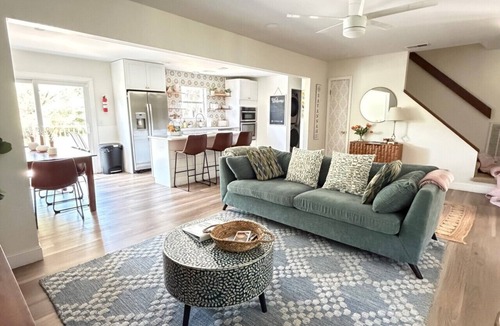 Whitemarsh Island House | Contemporary Stylish Home btw DWTN Savannah&Tybee!