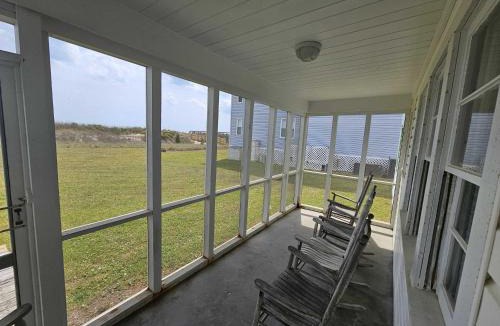 Windy Hill House | Cool Air Cottage Downstairs OF Duplex