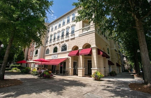 Alpharetta Apartment | Corporate Fully Furnished 2 br/2ba Apt with sunroom in Alpharetta