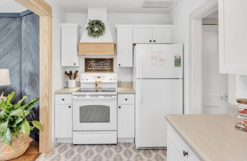 Easley House | ~Cottage Chic~ Monthly Rental 2min to DT Easley!